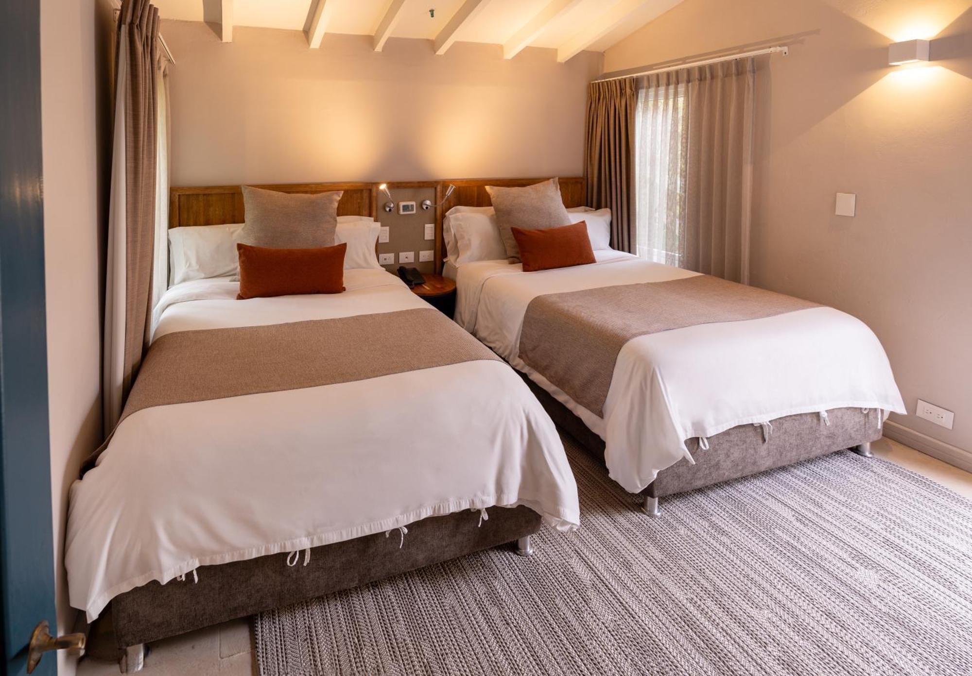 Termales El Otono Hotel Manizales Exterior photo A room at the hotel